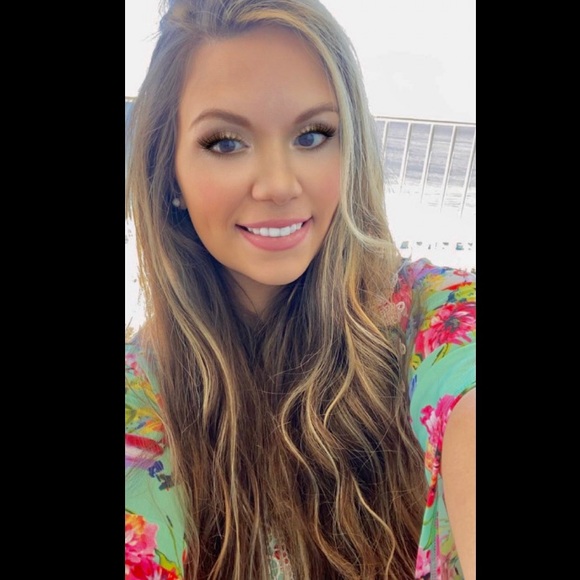 Meet your Posher, Farren - Picture 2 of 2